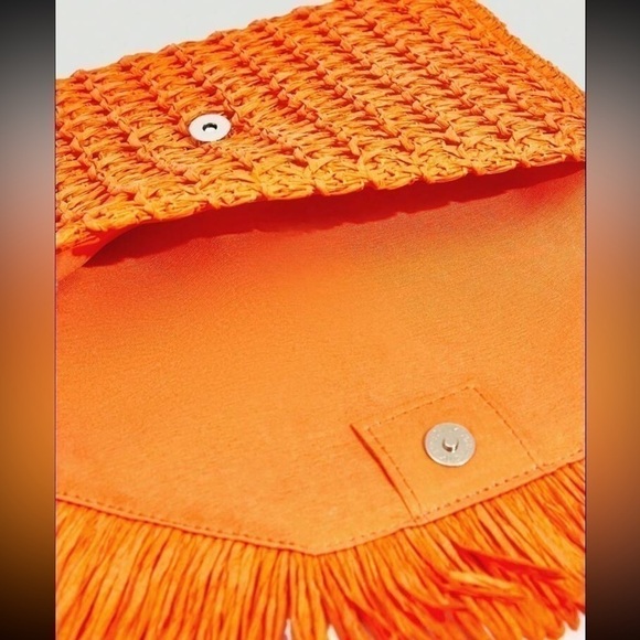 Fringe Decor Envelope Woven Bag - Picture 6 of 16